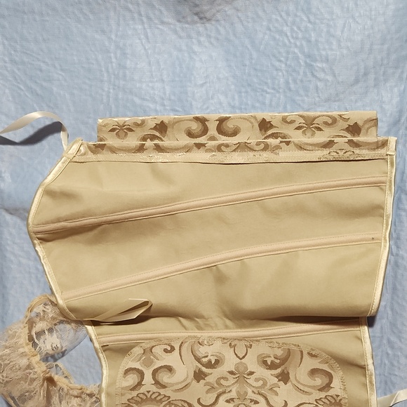 Elegant Lace Corset Top Size L. - Picture 6 of 12